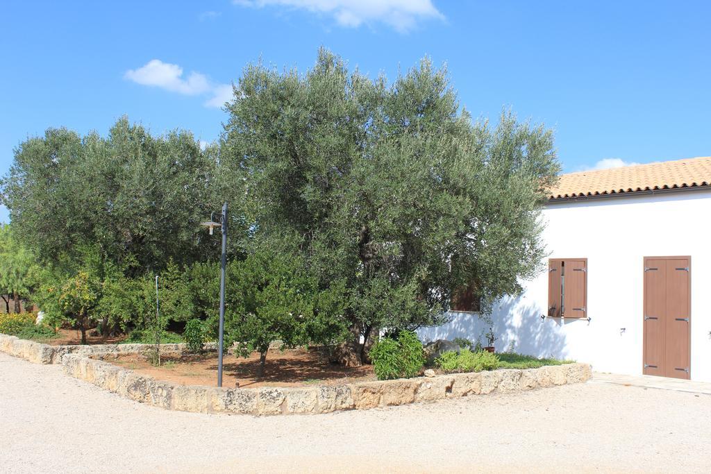 Azienda Agrituristica Masseria La Verna Patù Dış mekan fotoğraf